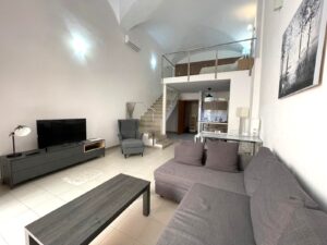 VIVIENDA EN PLENO CENTRO DE CACERES