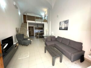 APARTAMENTO TURÍSTICO EN PLENO CENTRO DE CÁCERES
