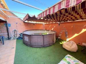 SE VENDE CHALET EN ZONA NUEVO CÁCERES