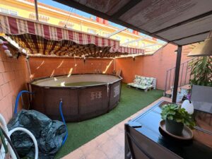 SE VENDE CHALET EN ZONA NUEVO CÁCERES