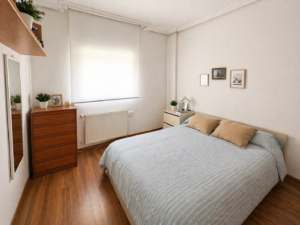 SE VENDE CHALET EN ZONA NUEVO CÁCERES