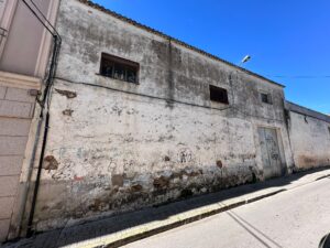 Nave con dos plantas en zona centro, Zafra
