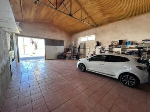 Gran casa con nave, patio y terreno, Puebla de Sancho Pérez