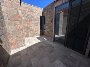 Gran casa con nave, patio y terreno, Puebla de Sancho Pérez