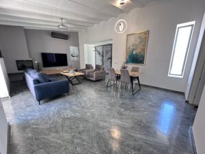 Gran casa con nave, patio y terreno, Puebla de Sancho Pérez