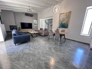 Gran casa con nave, patio y terreno, Puebla de Sancho Pérez