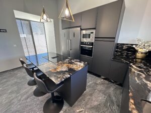 Gran casa con nave, patio y terreno, Puebla de Sancho Pérez