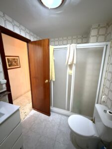 Piso bajo con patio y ascensor, Colegio San Francisco