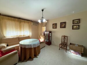 Piso bajo con patio y ascensor, Colegio San Francisco