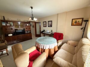 Piso bajo con patio y ascensor, Colegio San Francisco