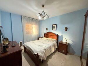 Piso bajo con patio y ascensor, Colegio San Francisco