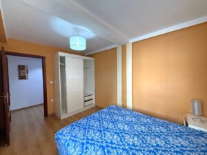 Piso con garaje y trastero, Zona Santiago