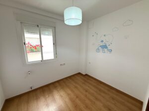 Piso con garaje y trastero, Zona Santiago