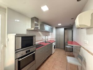 Piso con garaje y trastero, Zona Santiago