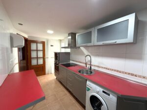 Piso con garaje y trastero, Zona Santiago