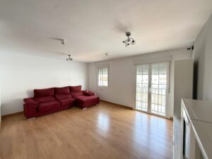 Piso con garaje y trastero, Zona Santiago