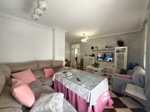 Piso bajo con patio, Ctra Santa Marta