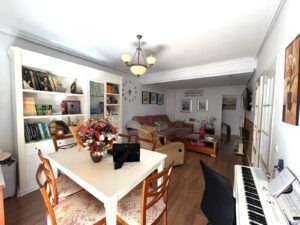 SE VENDE CHALET EN ZONA NUEVO CÁCERES