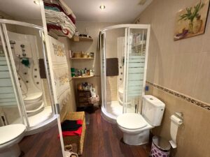 SE VENDE CHALET EN ZONA NUEVO CÁCERES