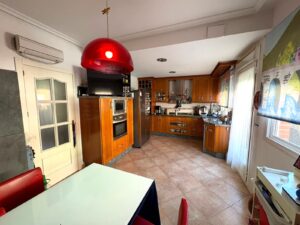 SE VENDE CHALET EN ZONA NUEVO CÁCERES