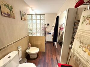 SE VENDE CHALET EN ZONA NUEVO CÁCERES