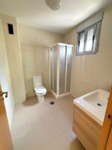 SE VENDE PISO EN MONTIJO