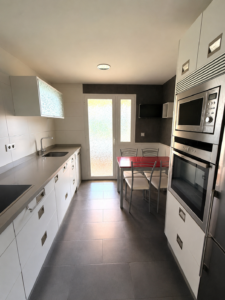 SE VENDE ADOSADO EN LAS VAGUADAS, BADAJOZ