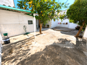 Casa Baja con Patio en Puebla de la Calzada
