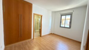 SE VENDE PISO EN MONTIJO