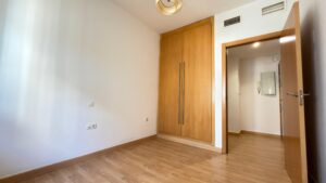 SE VENDE PISO EN MONTIJO