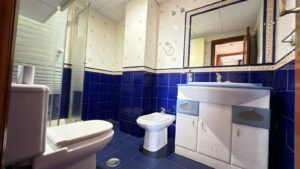 SE VENDE PISO EN AVENIDA RICARDO CARAPETO ZAMBRANO
