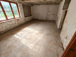 Casa Con Patio En Alcuéscar