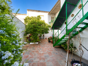 Casa de Dos Plantas en el Centro