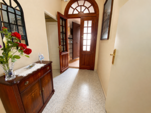 Casa de Dos Plantas en el Centro