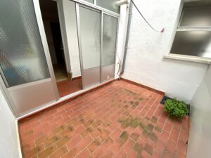 Piso bajo con aparcamiento, Vca de los Barros