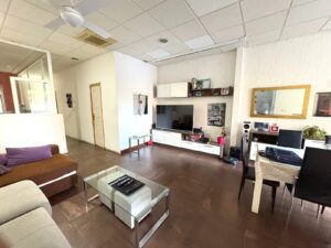 SE VENDE AMPLIA VIVIENDA EN AVENIDA VIRGEN DE LA MONTAÑA, CÁCERES