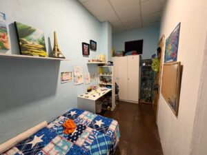 SE VENDE AMPLIA VIVIENDA EN AVENIDA VIRGEN DE LA MONTAÑA, CÁCERES
