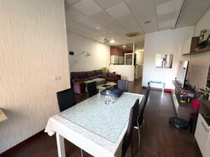 SE VENDE AMPLIA VIVIENDA EN AVENIDA VIRGEN DE LA MONTAÑA, CÁCERES