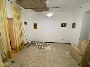 Casa de Dos Plantas en el Centro