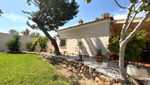 SE VENDE PARCELA CON DOS VIVIENDAS EN LA URBANIZACIÓN COMPLEJO OLÍMPICO IBÉRICO (COI), BADAJOZ