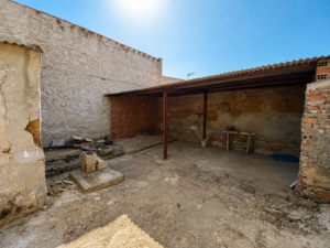 Casa con Patio en Villagonzalo
