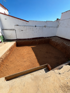 SE VENDE CASA CON GRAN PATIO EN GUADAJIRA – A SOLO 20 MINUTOS DE BADAJOZ