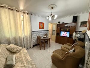 Casa baja cercana a Ctra Santa Marta, Almendralejo