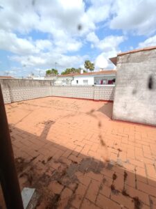 SE VENDE LOCAL DE DOS PLANTAS EN SAGRAJAS