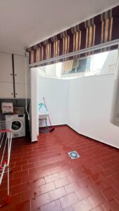 SE VENDE PISO BAJO CON GARAJE Y PATIO EN MONTIJO