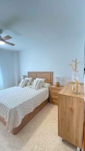 SE VENDE PISO BAJO CON GARAJE Y PATIO EN MONTIJO