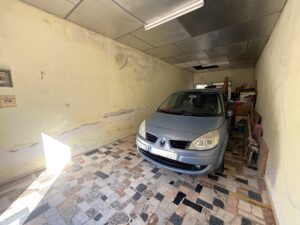 Cochera con patio, baño y aseo, Zona San José