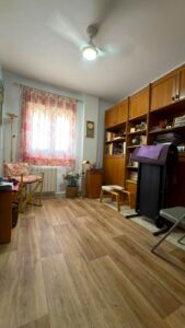 SE VENDE ESPECTACULAR PISO CON ESTUDIO Y GARAJE EN PLENO CENTRO DE BADAJO