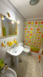SE VENDE ESPECTACULAR PISO CON ESTUDIO Y GARAJE EN PLENO CENTRO DE BADAJO
