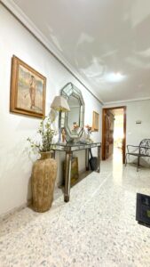 SE VENDE ESPECTACULAR PISO CON ESTUDIO Y GARAJE EN PLENO CENTRO DE BADAJO
